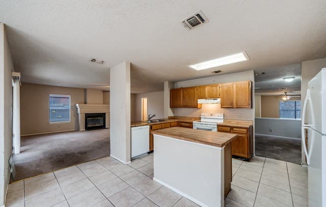 6903  Beech Trail Dr, San Antonio, TX 78244 — photo 6