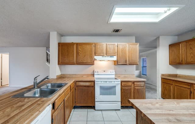 6903  Beech Trail Dr, San Antonio, TX 78244 — photo 8