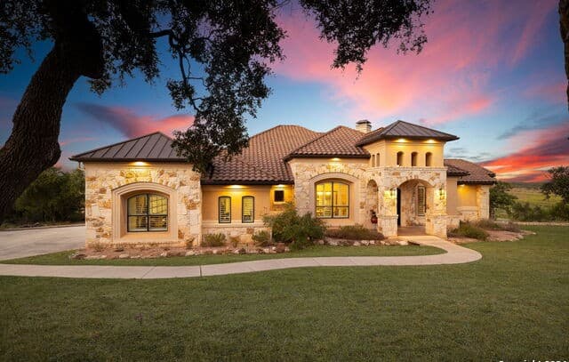 1148  Mission Way, Canyon, TX 78133 — photo 2