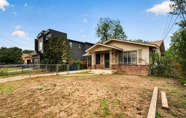 257  Bank St, San Antonio, TX 78204 — photo 3