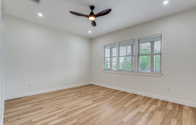 930 S Pine St, San Antonio, TX 78210 — photo 17
