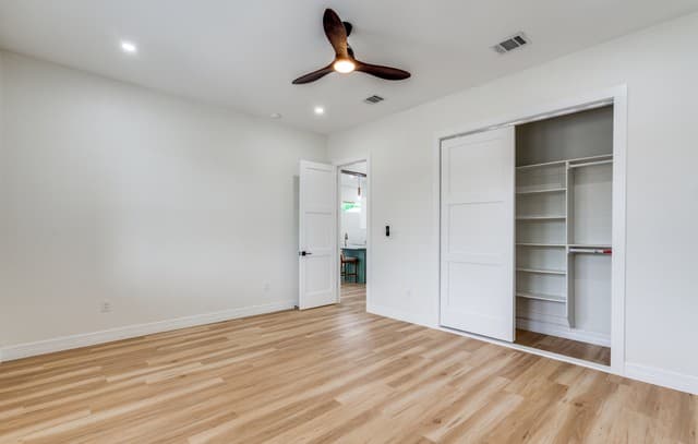 930 S Pine St, San Antonio, TX 78210 — photo 20