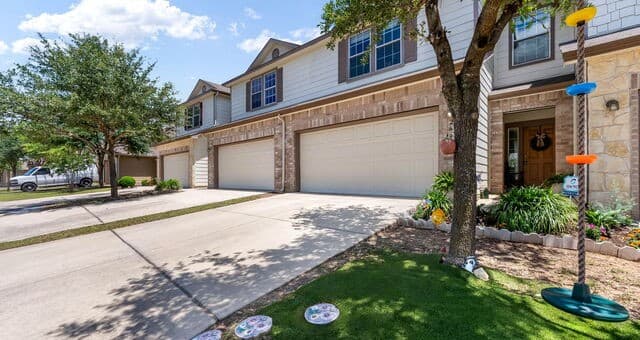 26950 Villa Toscana