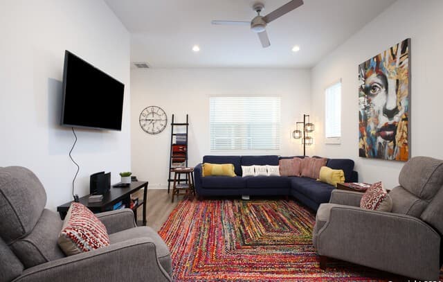 210 W Poplar St #101, San Antonio, TX 78212 — photo 10
