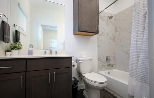 210 W Poplar St #101, San Antonio, TX 78212 — photo 13