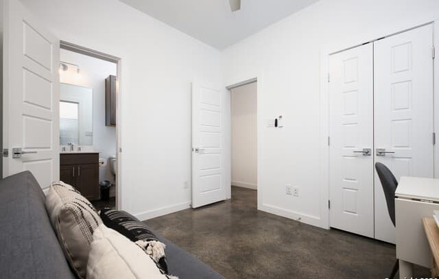 210 W Poplar St #101, San Antonio, TX 78212 — photo 16