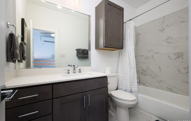 210 W Poplar St #101, San Antonio, TX 78212 — photo 23