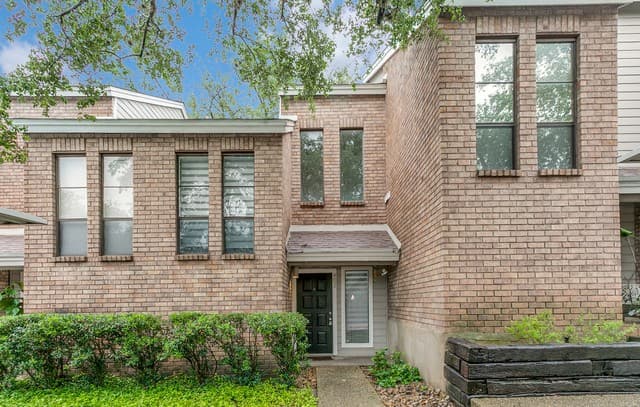 11001  Wurzbach Rd. Unit 402