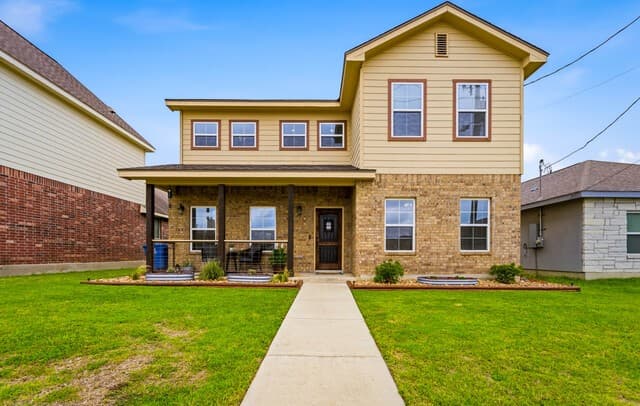 776  Crestview
