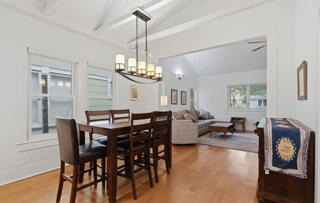 310  Queen Anne Ct, San Antonio, TX 78209 — photo 14