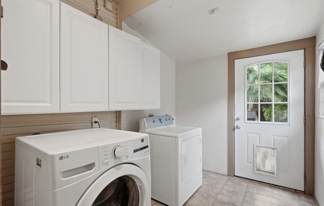 310  Queen Anne Ct, San Antonio, TX 78209 — photo 21