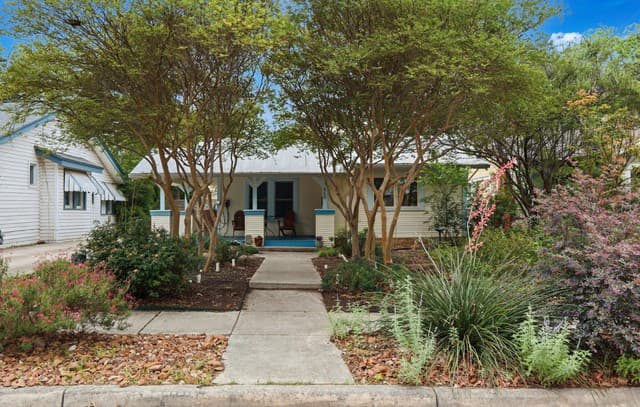 310  Queen Anne Ct, San Antonio, TX 78209 — photo 22