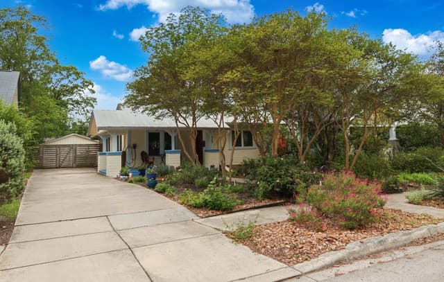 310  Queen Anne Ct, San Antonio, TX 78209 — photo 24