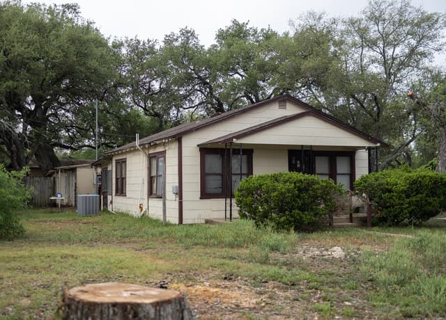 4714 E Southcross, San Antonio, TX 78222 — photo 6