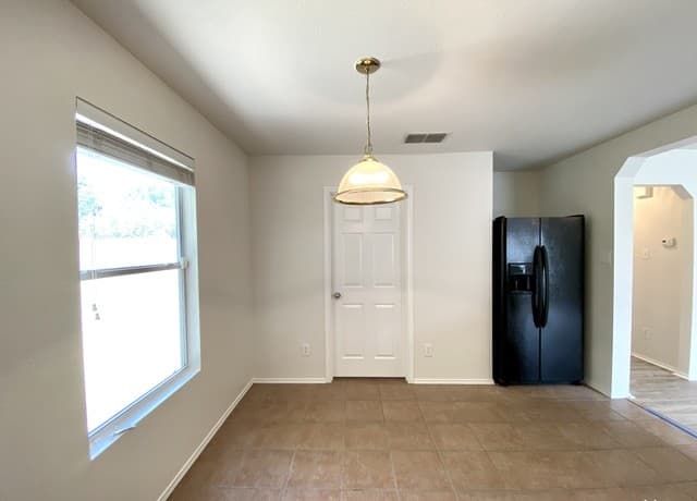 16511  Caballo Valley, Selma, TX 78154 — photo 7