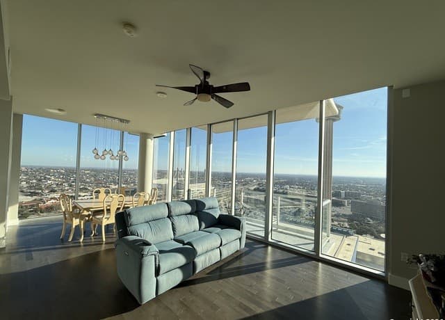 610 E Market Unit UNIT 2619, San Antonio, TX 78205 — photo 3