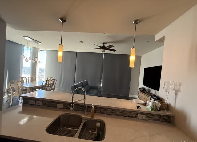 610 E Market Unit UNIT 2619, San Antonio, TX 78205 — photo 5