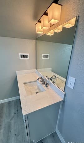 800 W Russell Pl, San Antonio, TX 78212 — photo 18