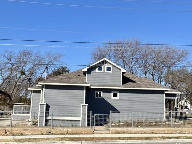 800 W Russell Pl, San Antonio, TX 78212 — photo 2