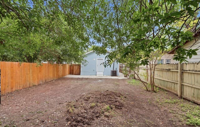 2913  Tampico, San Antonio, TX 78207 — photo 23