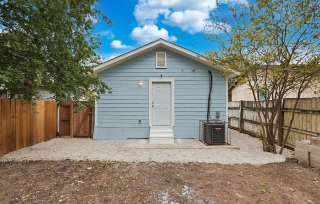 2913  Tampico, San Antonio, TX 78207 — photo 24