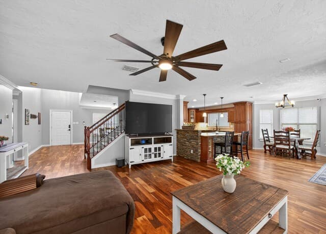 3535  Elk Cliff Pass Dr, San Antonio, TX 78247 — photo 9