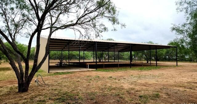 1848 County Road 2557