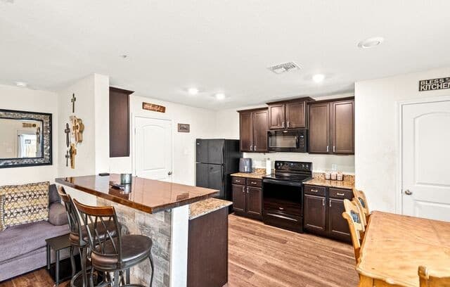 15244  Sleepy River Way, Von Ormy, TX 78073 — photo 10