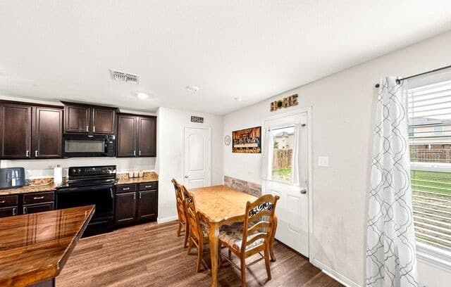 15244  Sleepy River Way, Von Ormy, TX 78073 — photo 6