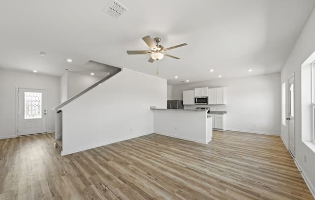 11523  Woodpecker Dr, San Antonio, TX 78223 — photo 6