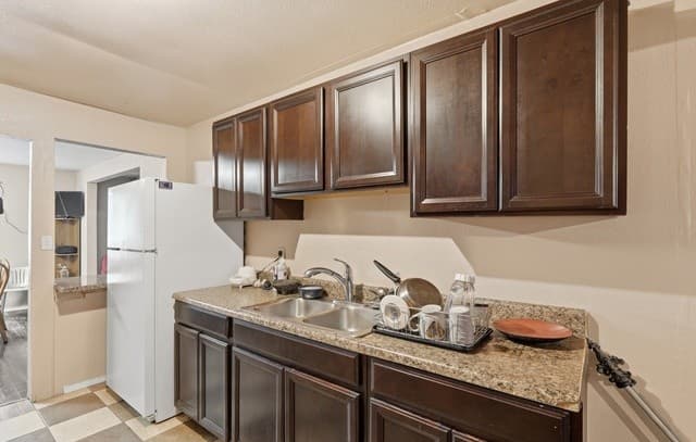 1021  Center St, San Antonio, TX 78202 — photo 18