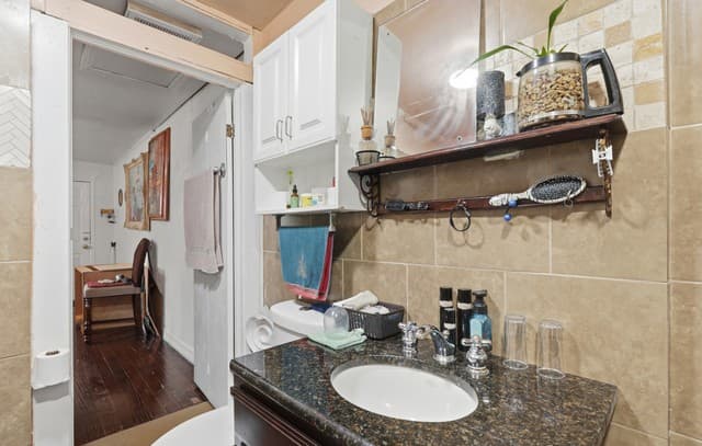 1021  Center St, San Antonio, TX 78202 — photo 20