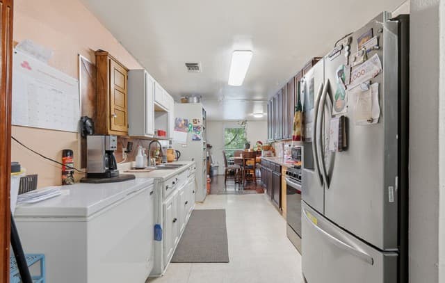 1021  Center St, San Antonio, TX 78202 — photo 21