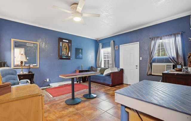 1021  Center St, San Antonio, TX 78202 — photo 6