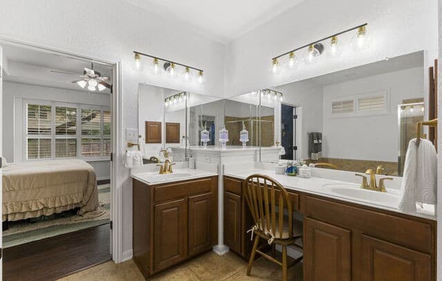 24939  Cloudy Crk, San Antonio, TX 78255 — photo 23