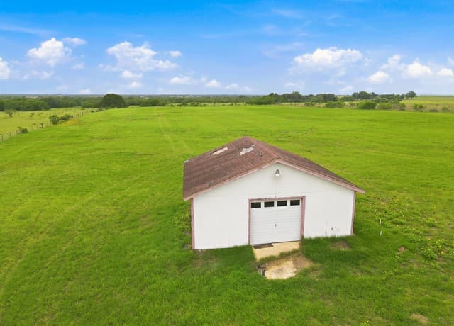 4488  State Highway 97 W, Floresville, TX 78114 — photo 11
