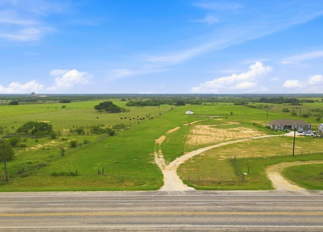 4488  State Highway 97 W, Floresville, TX 78114 — photo 2