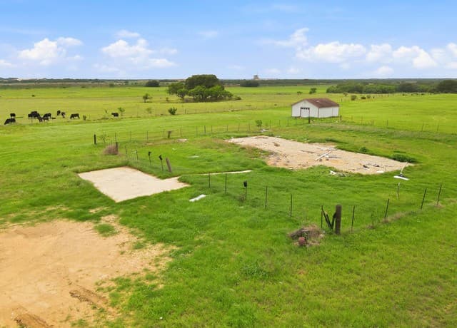 4488  State Highway 97 W, Floresville, TX 78114 — photo 7