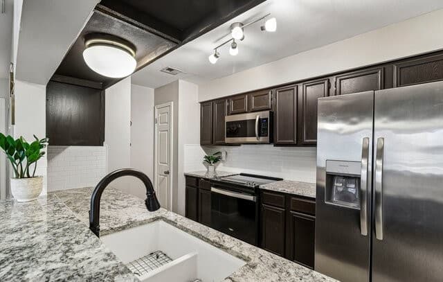 11839  Parliament Unit 921, San Antonio, TX 78216 — photo 2