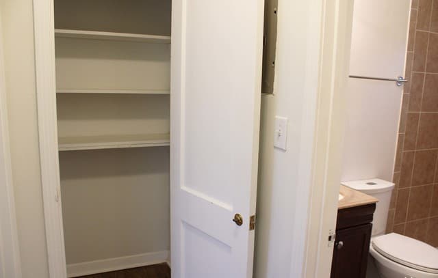 2825 W Woodlawn Ave, San Antonio, TX 78228 — photo 13