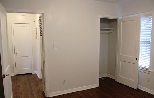 2825 W Woodlawn Ave, San Antonio, TX 78228 — photo 17