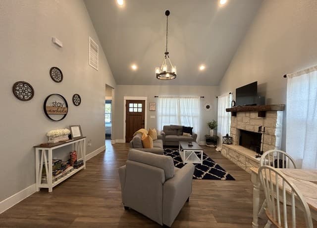 968  Marlys Ave, Canyon Lake, TX 78133 — photo 8