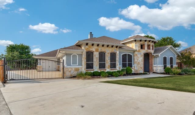 198 Jasper Pt, Castroville, TX 78009 — photo 9