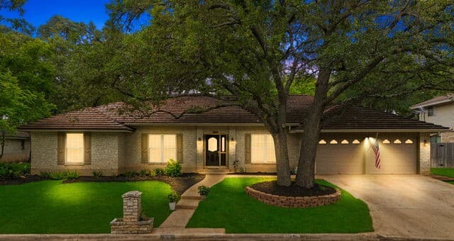 318 Whisper Wood Ln, San Antonio, TX 78216