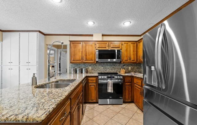 318 Whisper Wood Ln, San Antonio, TX 78216 — photo 11