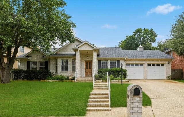 2206 Deerfield Wood
