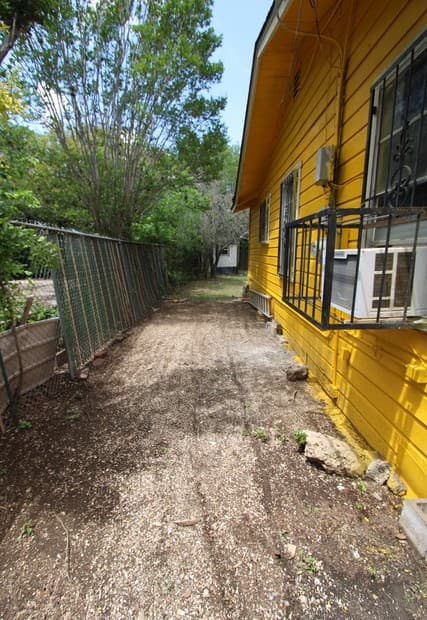 267  Dorie, San Antonio, TX 78220 — photo 14