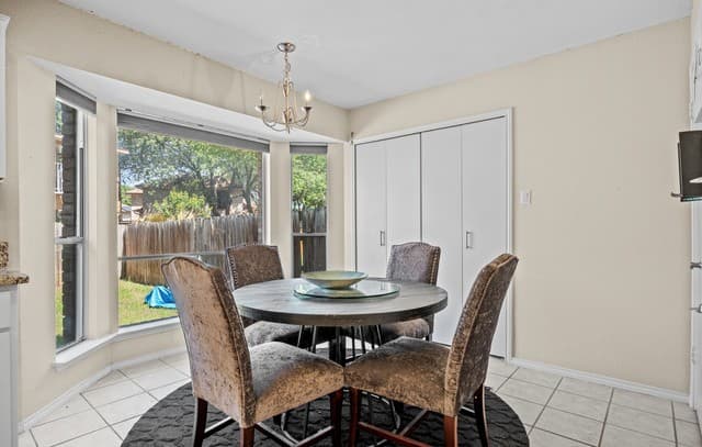 9219  Broxton Dr, San Antonio, TX 78240 — photo 10