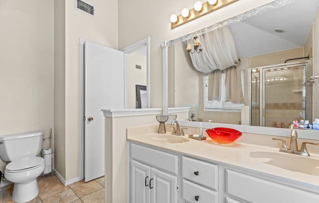 9219  Broxton Dr, San Antonio, TX 78240 — photo 15