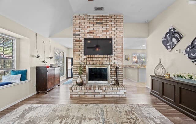 9219  Broxton Dr, San Antonio, TX 78240 — photo 4